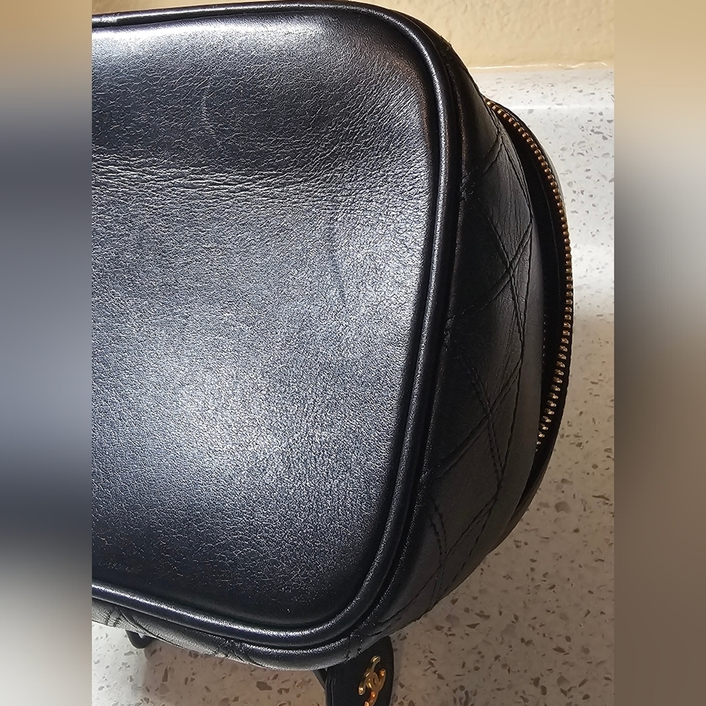 Vintage CHANEL CC Vanity Bag - Picture 8 of 16